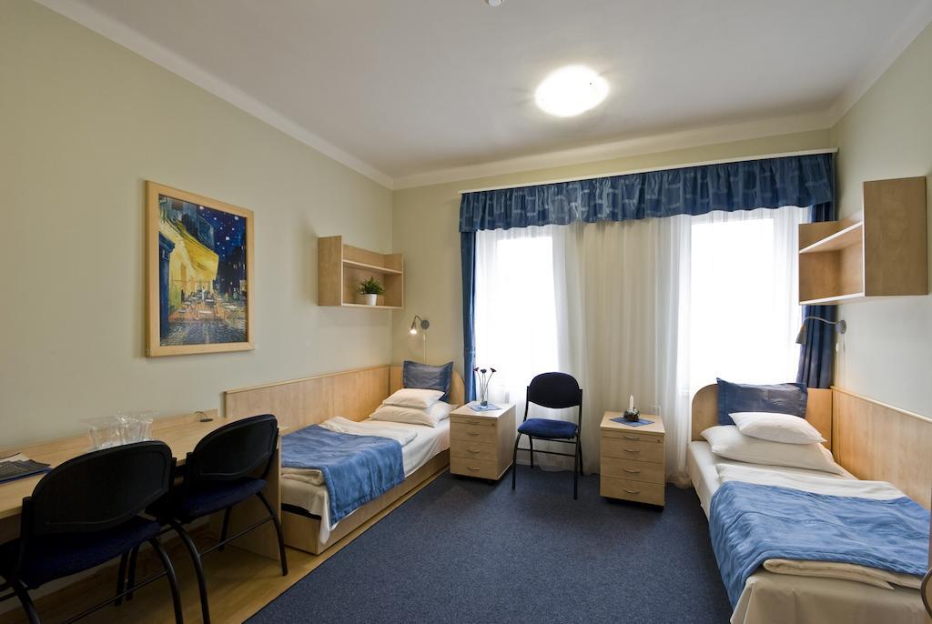 Hotel Kerpely Dunaújváros Quarto foto